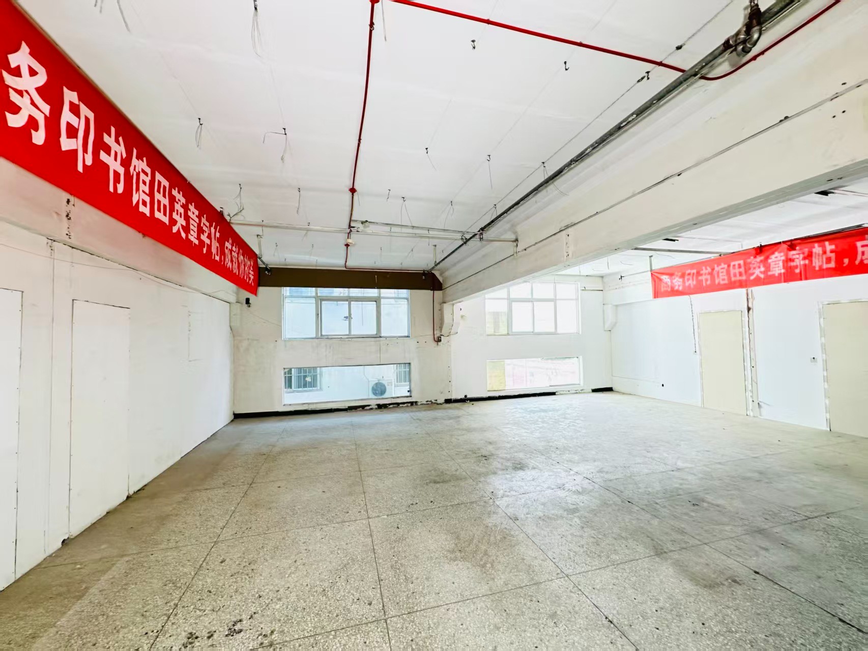 九都城建议再强化“人工智能算力中心、AI应用孵化、数字经济示范园”等产业概念，会更符合产业园招商语言_COPY